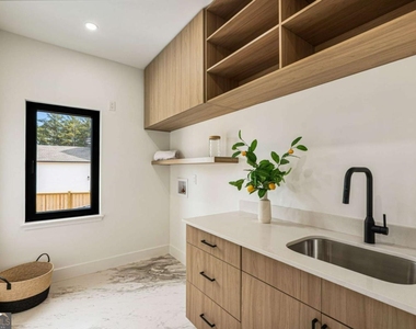 4805 Moore Road - Photo Thumbnail 34