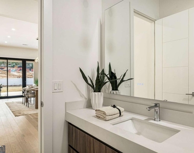 4805 Moore Road - Photo Thumbnail 18