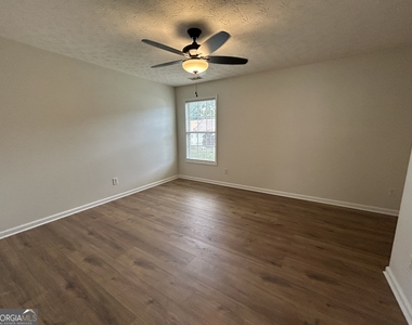 3051 Kentmere Drive - Photo Thumbnail 14