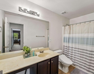 6216 Oakdale Ridge Court Se - Photo Thumbnail 18
