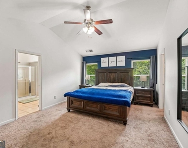 6216 Oakdale Ridge Court Se - Photo Thumbnail 12