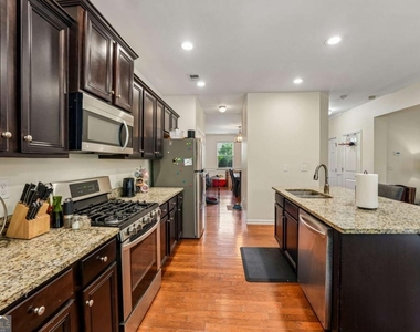 6216 Oakdale Ridge Court Se - Photo Thumbnail 10