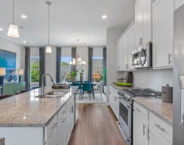 3306 Cherry Grove Lane - Photo Thumbnail 12