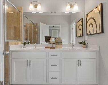 3306 Cherry Grove Lane - Photo Thumbnail 7