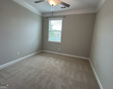 2940 Furlong Court - Photo Thumbnail 9