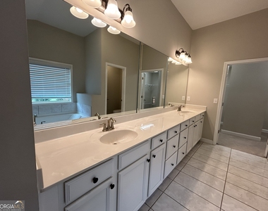 2940 Furlong Court - Photo Thumbnail 19