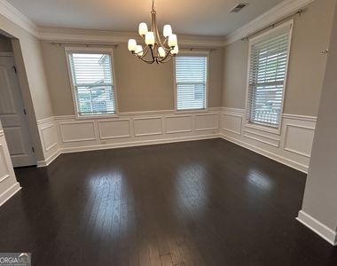 2940 Furlong Court - Photo Thumbnail 2