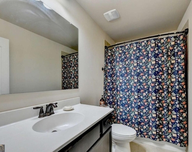 2205 Copperfield Drive - Photo Thumbnail 30