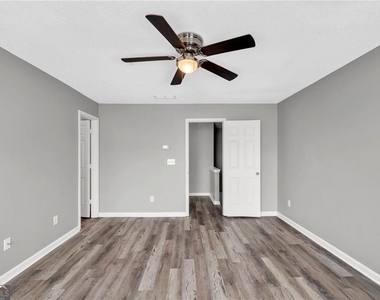 614 Market Place Lane - Photo Thumbnail 10