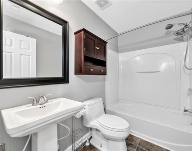 614 Market Place Lane - Photo Thumbnail 7