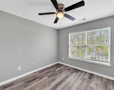 614 Market Place Lane - Photo Thumbnail 6