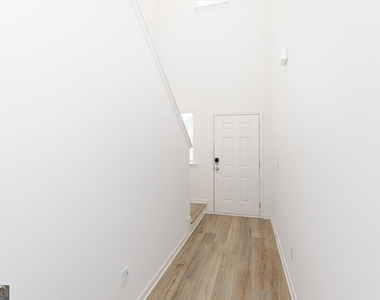 218 Hickory Ridge Trail - Photo Thumbnail 3