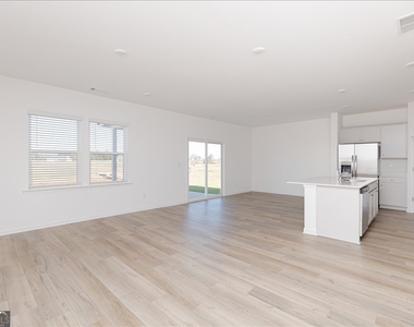 218 Hickory Ridge Trail - Photo Thumbnail 9