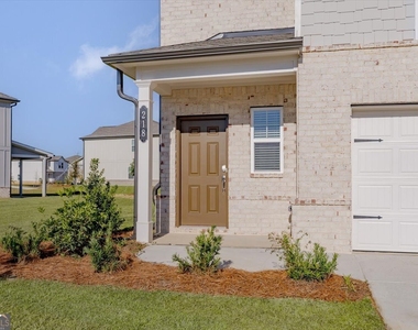 218 Hickory Ridge Trail - Photo Thumbnail 2