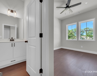 1048 Homestead Way Street - Photo Thumbnail 20
