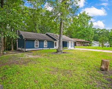 217 Wynnmeade Parkway - Photo Thumbnail 2
