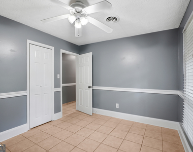 217 Wynnmeade Parkway - Photo Thumbnail 9