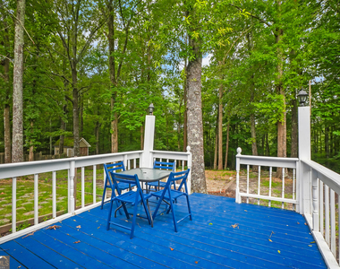 217 Wynnmeade Parkway - Photo Thumbnail 18