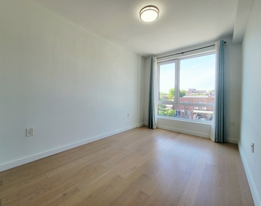 70-9 45th Avenue - Photo Thumbnail 7