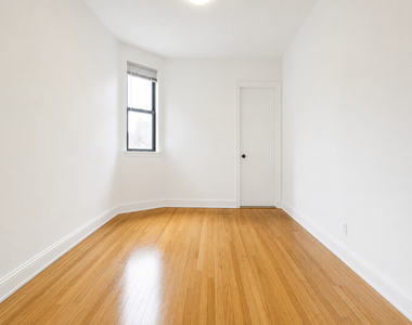 East 81st Street - Photo Thumbnail 1