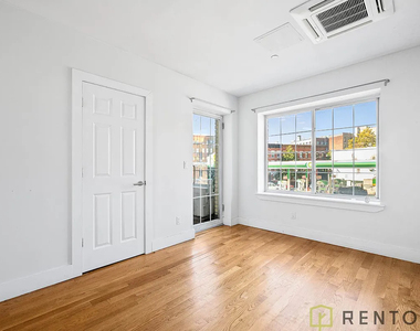 246 Union Avenue - Photo Thumbnail 2