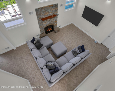 1607 Holbrook Street - Photo Thumbnail 22
