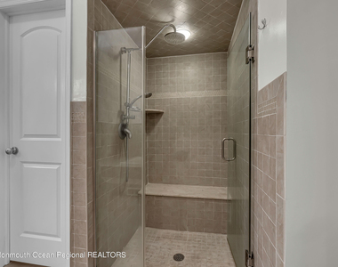 1607 Holbrook Street - Photo Thumbnail 20