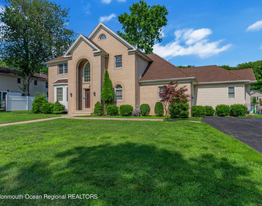 1607 Holbrook Street - Photo Thumbnail 36