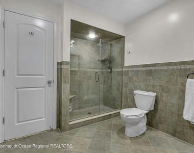 1607 Holbrook Street - Photo Thumbnail 28