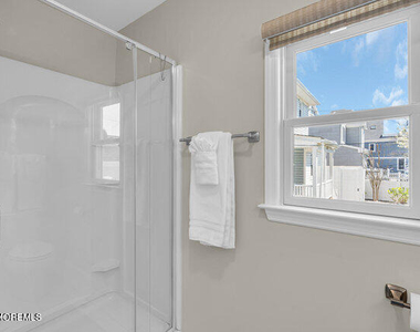 900 A Street - Photo Thumbnail 8
