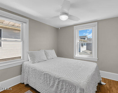 900 A Street - Photo Thumbnail 18