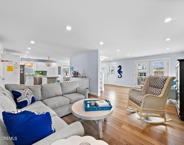 15 Griffin Street - Photo Thumbnail 8