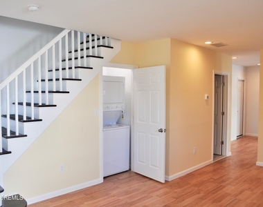 485 Joline Avenue - Photo Thumbnail 2