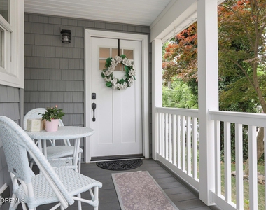 210 Linden Avenue - Photo Thumbnail 3
