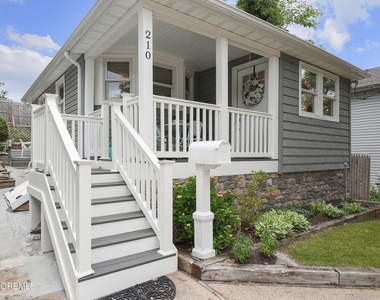 210 Linden Avenue - Photo Thumbnail 2