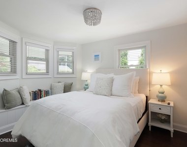 210 Linden Avenue - Photo Thumbnail 13