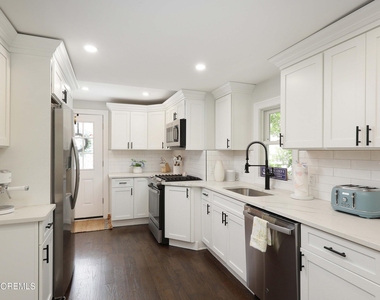 210 Linden Avenue - Photo Thumbnail 10