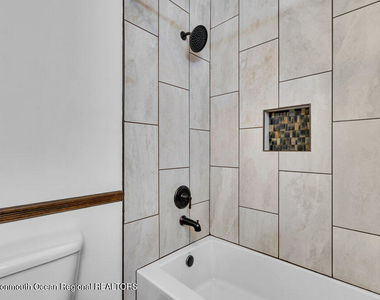 802 Laura Herbert Drive - Photo Thumbnail 22