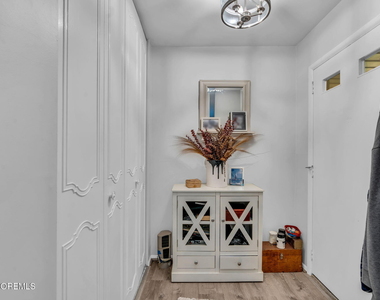 390 Picardy Court - Photo Thumbnail 15