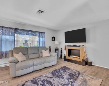 390 Picardy Court - Photo Thumbnail 6