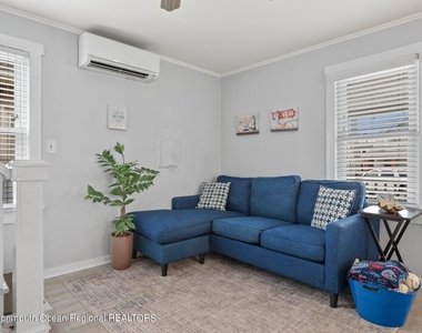 107 17th Avenue - Photo Thumbnail 7