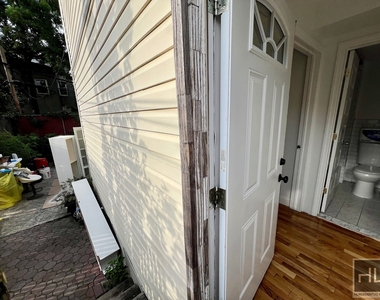 449 Lexington Avenue - Photo Thumbnail 14