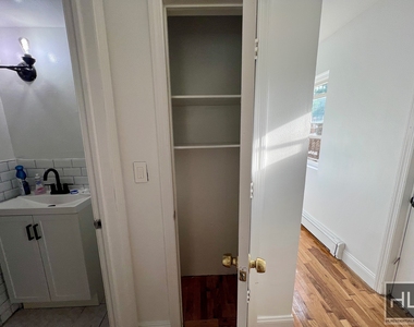 449 Lexington Avenue - Photo Thumbnail 9