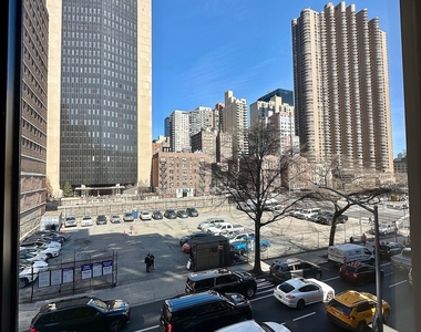 East 36 Street - Photo Thumbnail 12