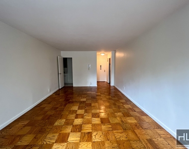East 36 Street - Photo Thumbnail 10