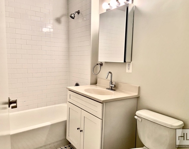 West 96th Street - Photo Thumbnail 4