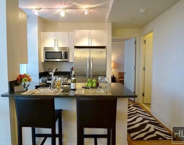 Lexington Avenue - Photo Thumbnail 4