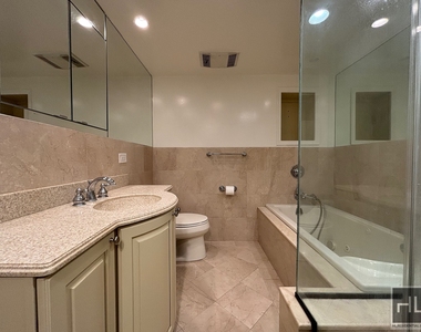East 63 Street - Photo Thumbnail 1