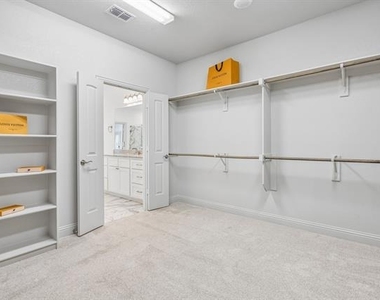 2618 Fair Oaks Avenue - Photo Thumbnail 28