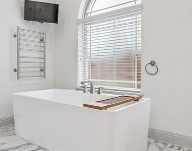 2618 Fair Oaks Avenue - Photo Thumbnail 25